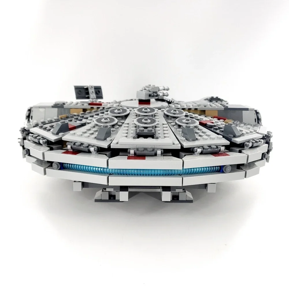 LEGO Star Wars: Millennium Falcon (75105) Incomplete w/ Instructions Manual
